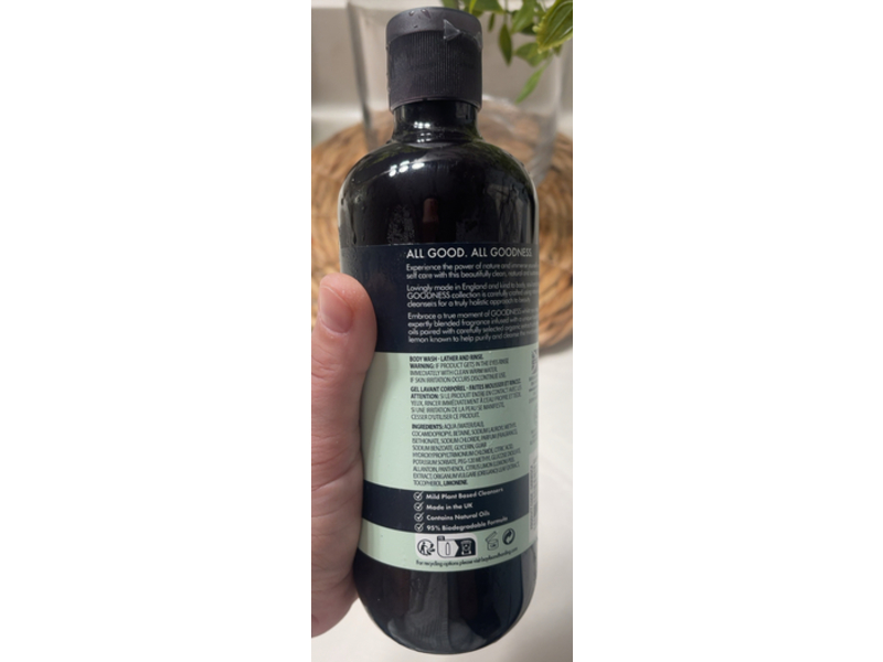 Baylis & Harding Goodness Body Wash, Oud Cedar & Amber, 16.9 fl oz/500 mL, Pack Of 3