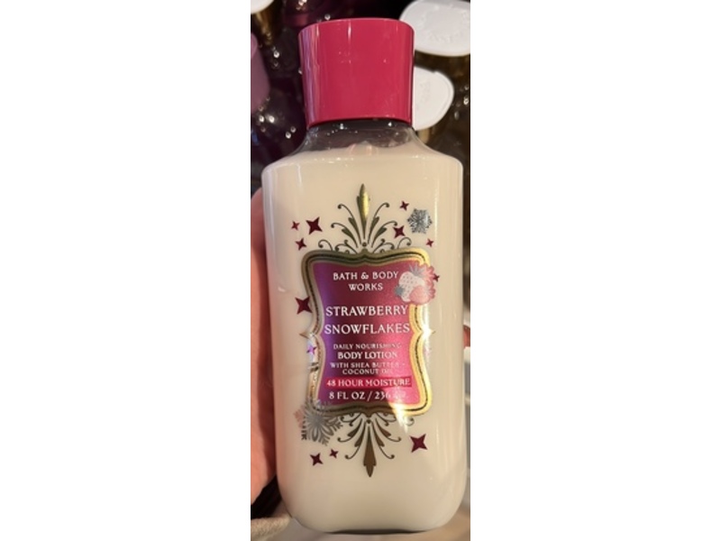 Bath & Body Works Nourishing Body Lotion, Strawberry Snowflakes, 8 fl oz/236 mL