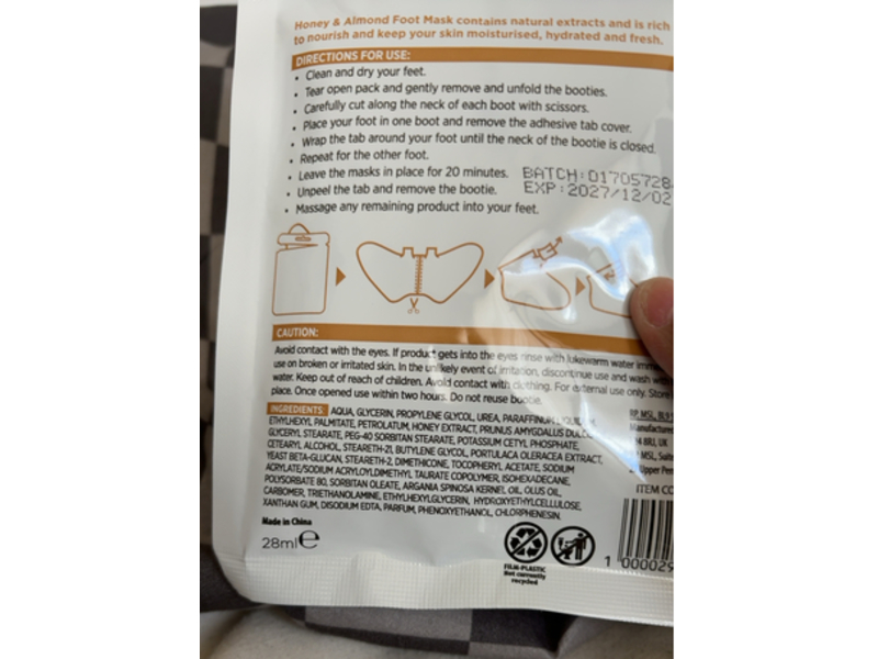 Skin Moisturising & Nourishing Foot Mask, Honey + Almond, 28 mL