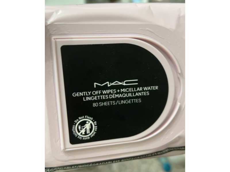 M.A.C Gently Off Wipes & Micellar Water, 80 Count