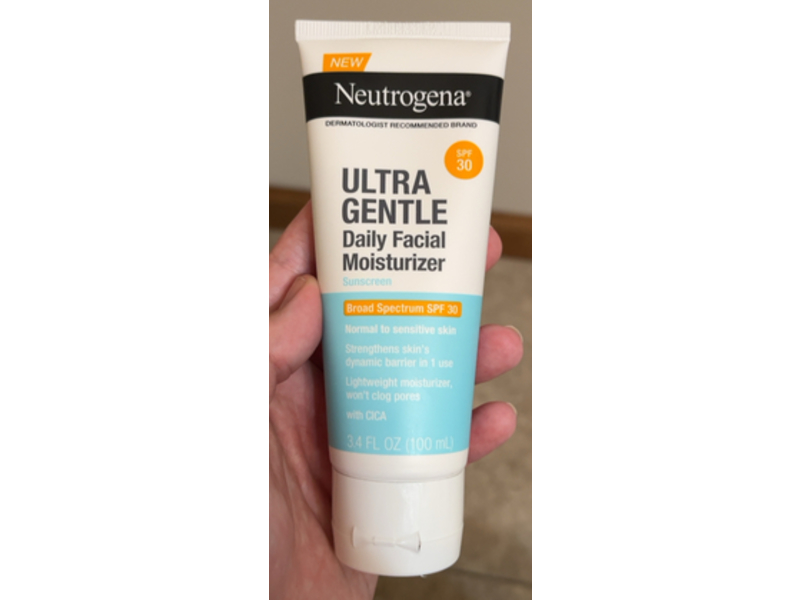 Neutrogena Ultra Gentle Daily Facial Moisturizer Sunscreen, SPF 30, 3.4 fl oz/100 mL