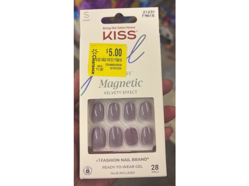 Kiss Fantasy Magnetic Velvety Effect Nails, Velvet Spark Purple, 28 Count