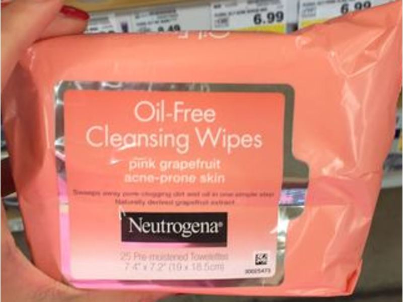Neutrogena Oil-Free Cleansing Wipes, Pink Grapefruit, Pack Of 25, 2 Packs.