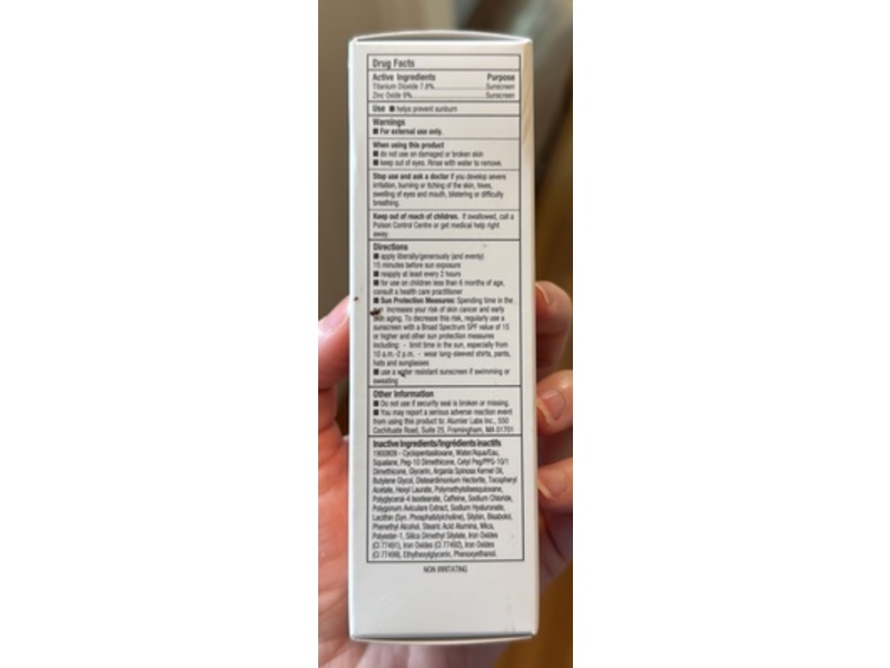 Alumier MD Matte Tinted Moisture Sunscreen, Ivory, SPF 40, 2 fl oz/60 mL