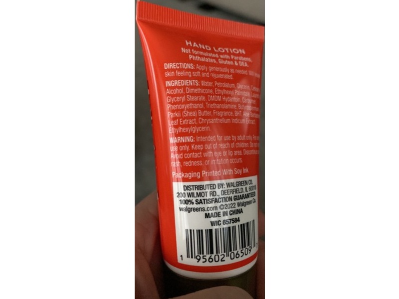 Me Hand Lotion, Vanilla & Peppermint, 1.69 fl oz/50 mL