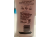 Olay Essential Botanicals Body Wash, Vanilla Cream & Honey, 23.6 fl oz/700 mL - thumbnail 3