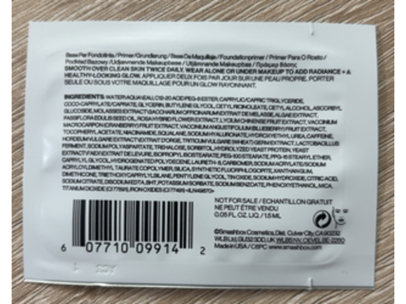 Smashbox Photo Finish Illuminate Glow Primer, Vitamin C + Passion Fruit & Silkscreen Complex, 0.05 fl oz/1.5 mL