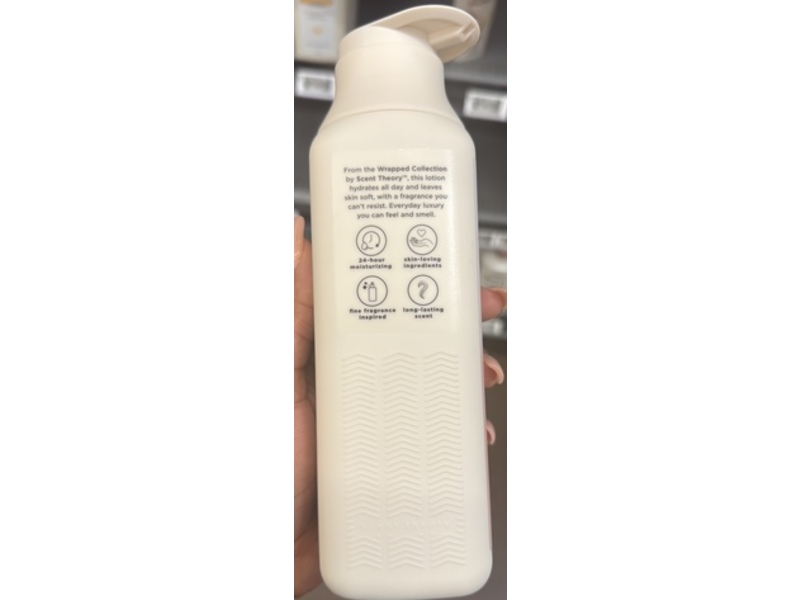Scent Theory Ultra Hydration Body Lotion, Velvet Vanilla, 18 fl oz/532 mL