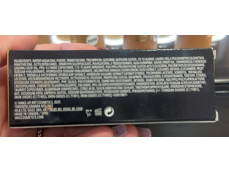 MAC Studio Radiance Serum Powered Foundation, NC40, 1.0 fl oz/30 mL