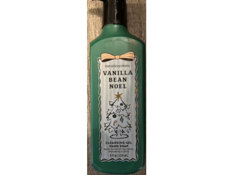 Bath & Body Works Cleansing Gel Hand Soap, Vanilla Bean Noel, 8 fl oz/ 236 mL