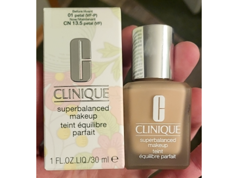 Clinique Superbalanced Makeup, CN 13.5 Petal, 1 fl oz/30 mL