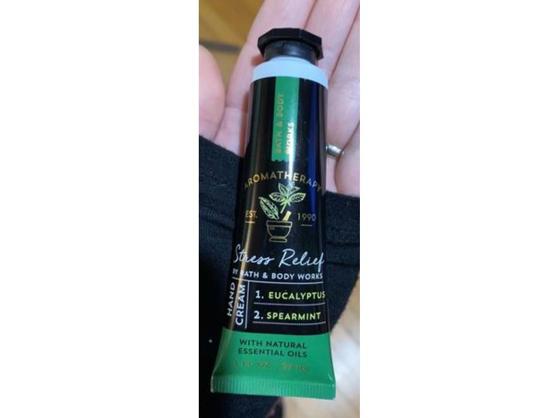 Bath & Body Works Aromatherapy Stress Relief Hand Cream, Eucalyptus & Spearmint, 1 fl oz (29 mL)