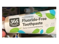 Whole Foods Market Fluoride-Free Toothpaste, Peppermint, 3 oz/85 g - Image 3