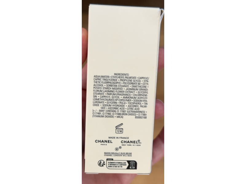 Chanel Les Beiges Sheer Healthy Glow Highlighting Fluid, Pearly Glow, 1 fl oz/30 mL