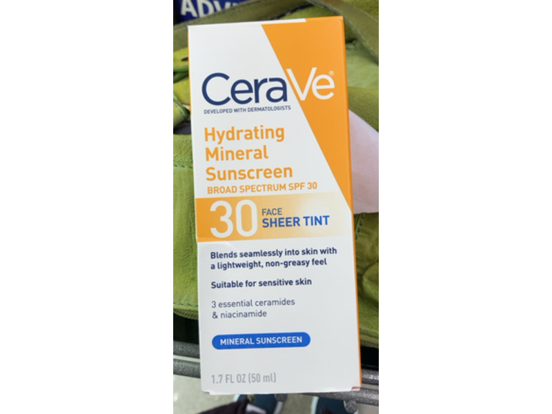 CeraVe Hydrating Mineral Sunscreen, SPF 30, Medium Sheer Tint, 1.7 fl oz/50 mL