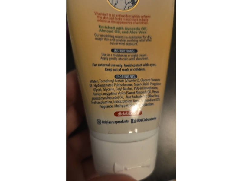 De La Cruz Moisturizing Cream, Vitamin E, 2.6 fl oz/74 g