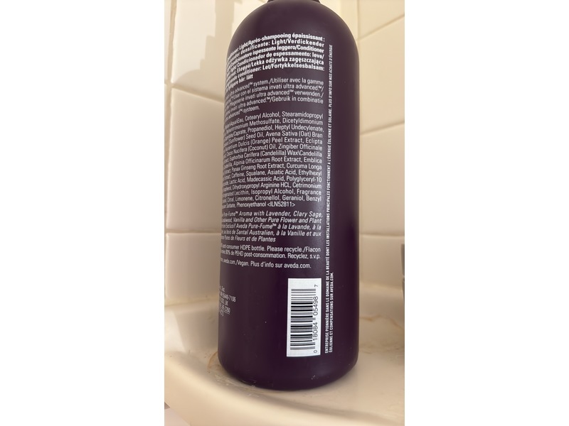 Aveda Invati Ultra Advanced Thickening Conditioner, Light, 33.8 fl oz/1 L