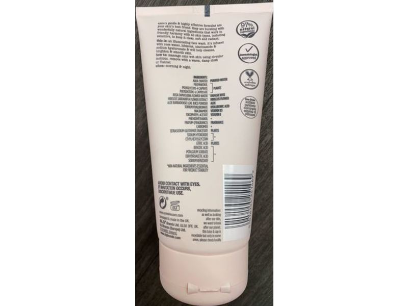 Amie Glow And Bright Illuminating Face Wash, 5.0 fl oz / 150 ml