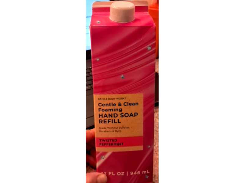 Bath & Body Works Gentle & Clean Foaming Hand Soap Refill, Twisted Peppermint, 32 fl oz/946 mL