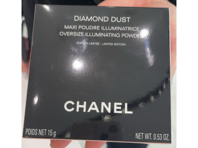 Chanel Oversize Illuminating Powder, Diamond Dust, 0.53 oz/15 g