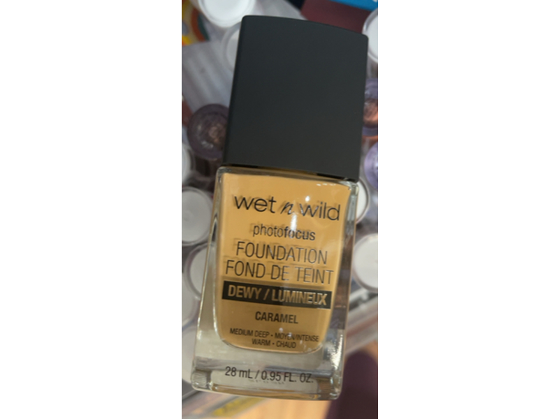 Wet n Wild Photo Focus Foundation, Dewy, Caramel, 0.95 fl oz/28 mL