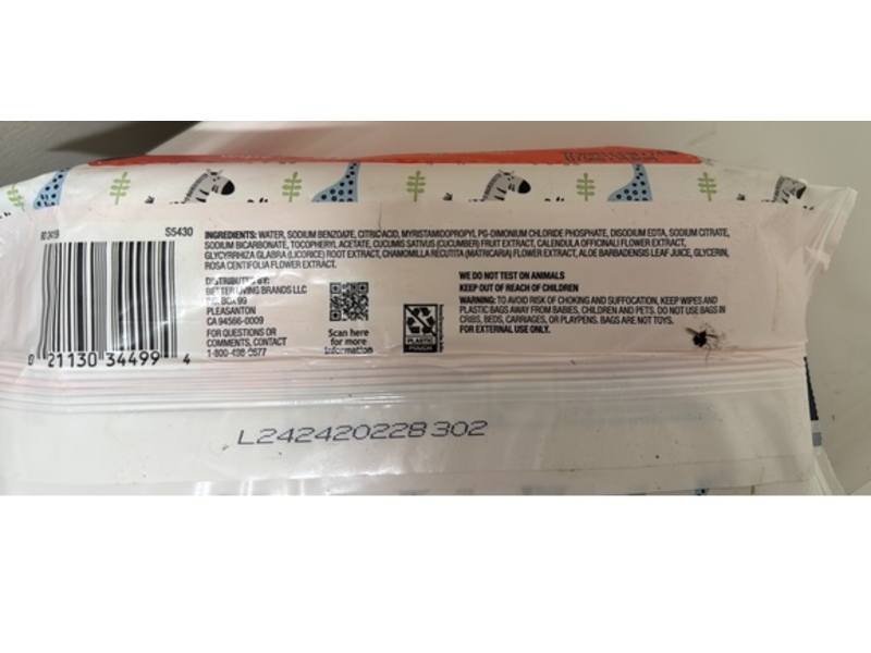 Signature Select Sensitive Wipes, 72 Count