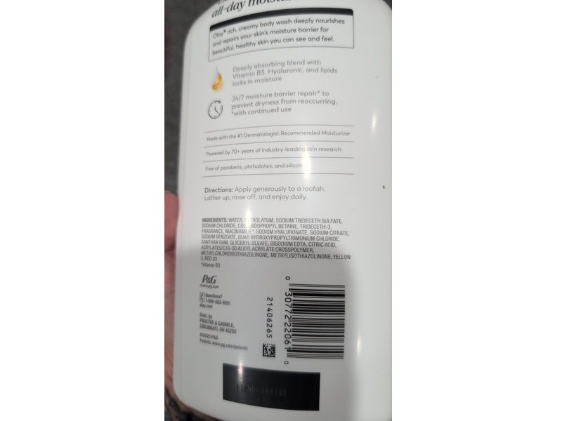 Olay Ultra Moisture Body Wash, Vitamin B3 & Hyaluronic Blend, 29 fl oz/857 mL