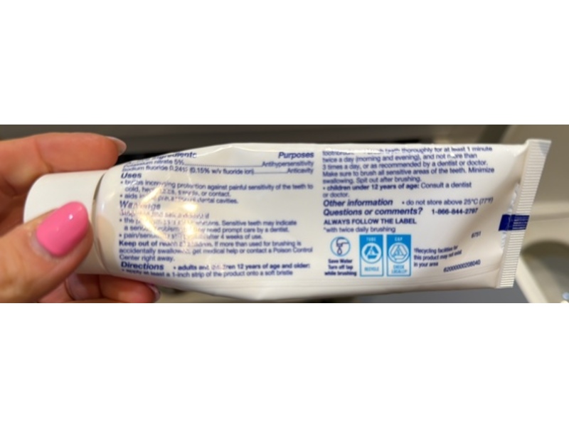 Sensodyne Extra Whitening Toothpaste, Cool Mint, 4.0 oz/113 g, Pack Of 3