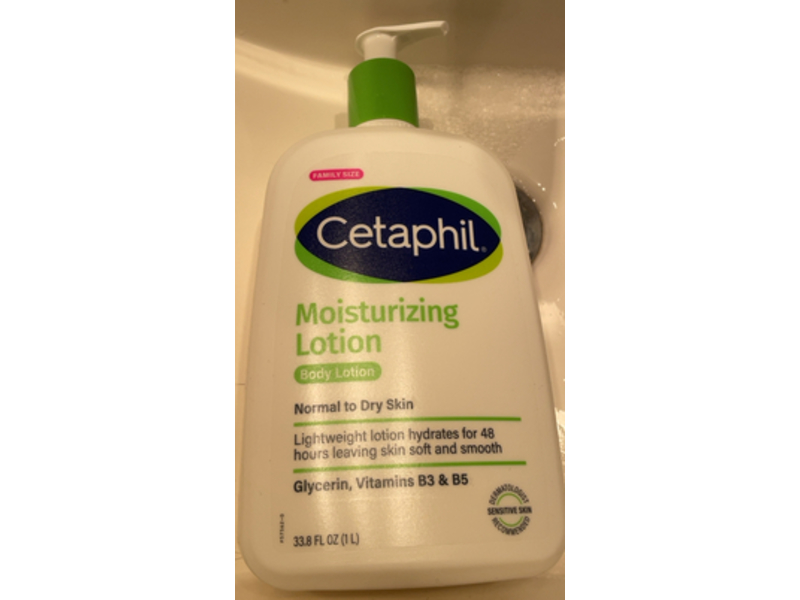 Cetaphil Moisturizing Body Lotion, 33.8 fl oz/1 L