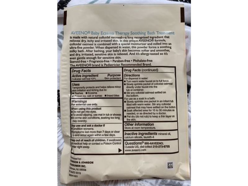 Aveeno Baby Eczema Therapy Soothing Bath Treatment, Colloidal Oatmeal Skin Protectant, 0.75 oz/21 g