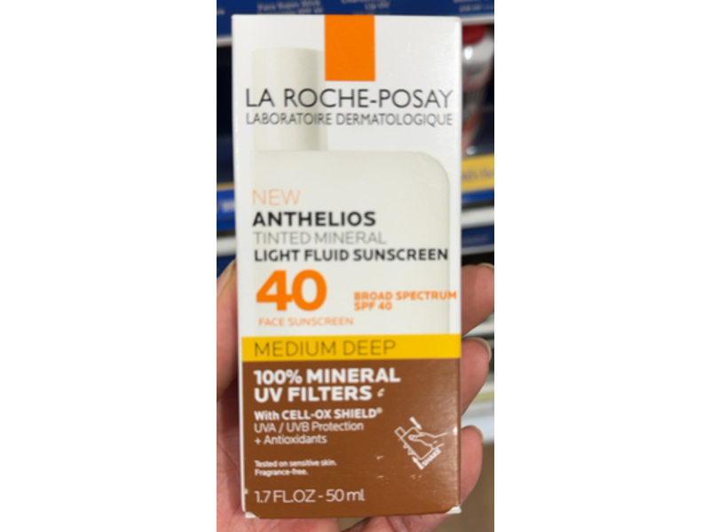 La Roche-Posay Anthelios Tinted Mineral Light Fluid Sunscreen, SPF 40, Medium Deep, 1.7 fl oz/50 mL