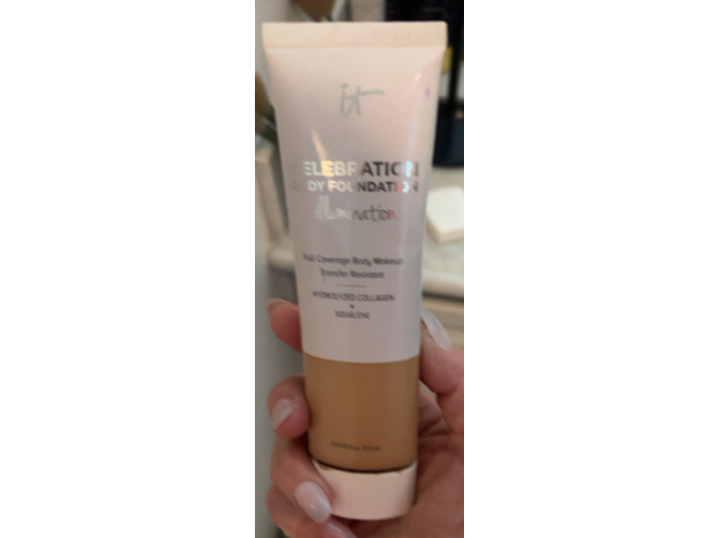 IT Cosmetics Celebration Illumination Body Foundation, Medium, 3.4 fl oz/100 mL