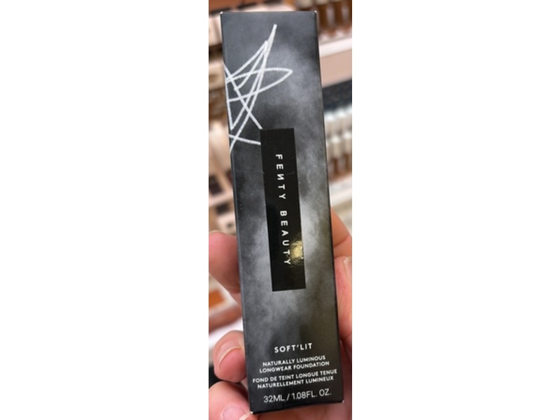Fenty Beauty Soft'Lit Naturally Luminous Longwear Foundation, 260 Medium Neutral, 1.08 fl oz/32 mL