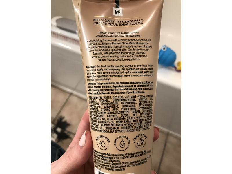 Jergens Natural Glow Daily Moisturizer, Fair to Medium Skin Tones, 7.5 fl oz (221 mL)