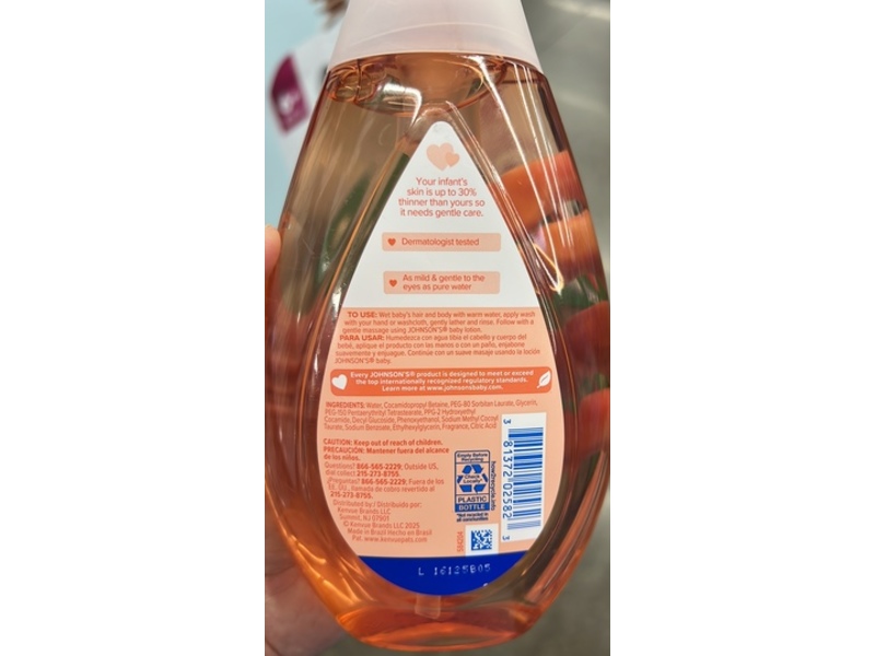 Johnson's Head-to-toe Moisture Wash & Shampoo, 13.6 fl oz/400 mL