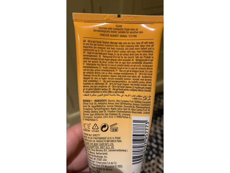 The Body Shop Oils Of Life Cleansing Oil-In-Gel, Intensely Revitalising, 3.3 fl oz/100 mL