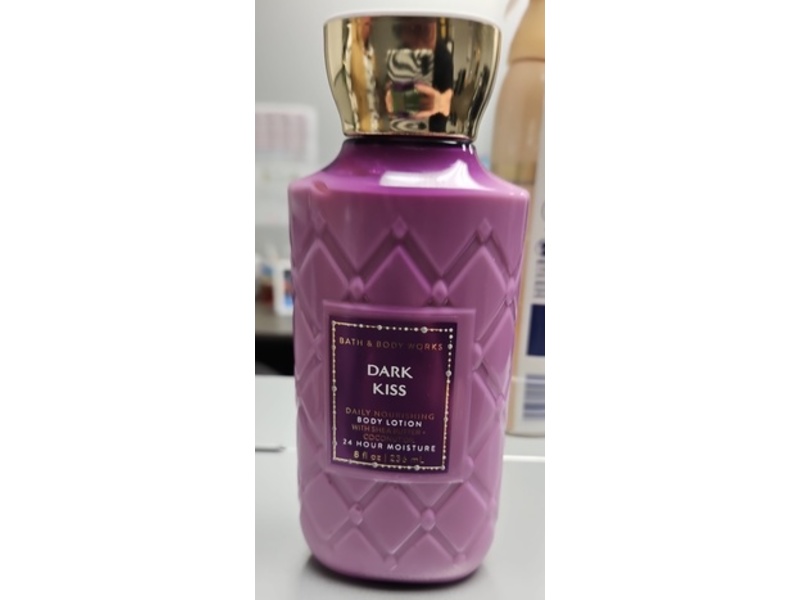 Bath & Body Works Dark Kiss Body Lotion, Shea Butter & Coconut Oil, 8 fl oz/236 mL