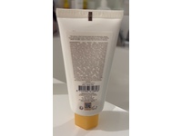 Gisou Honey Milk 5-In-1 Styling Cream, 1.7 fl oz/50 mL - thumbnail 3