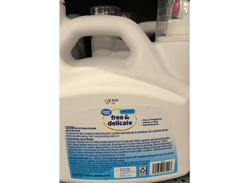Great Value Free & Delicate Laundry Detergent, Unscented, 100 Loads, 132 fl oz/3.9 L