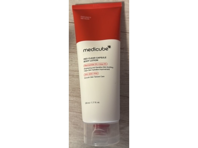 Medicube Red Clear Capsule Body Lotion, Niacinamide + Urea, 7.77 fl oz/230 mL