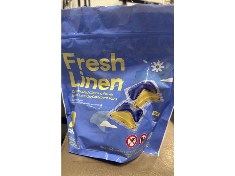 Up & Up Fresh Linen Concentrated Cleaning Power Laundry Detergent Pacs, 42 Loads, 26.06 oz/756 g, 42 Pacs