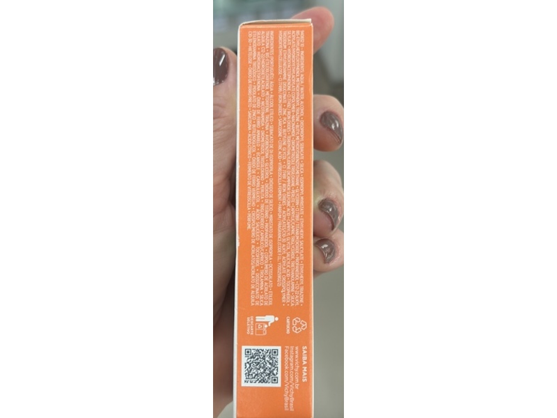 Vichy Capital Soleil UV-Clear Sunscreen, Colour 2.0, SPF 60, 40 g