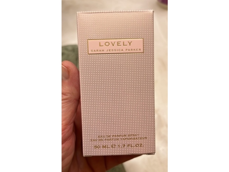 Lovely Sarah Jessica Parker Eau De Parfum, 1.7 fl oz/50 mL