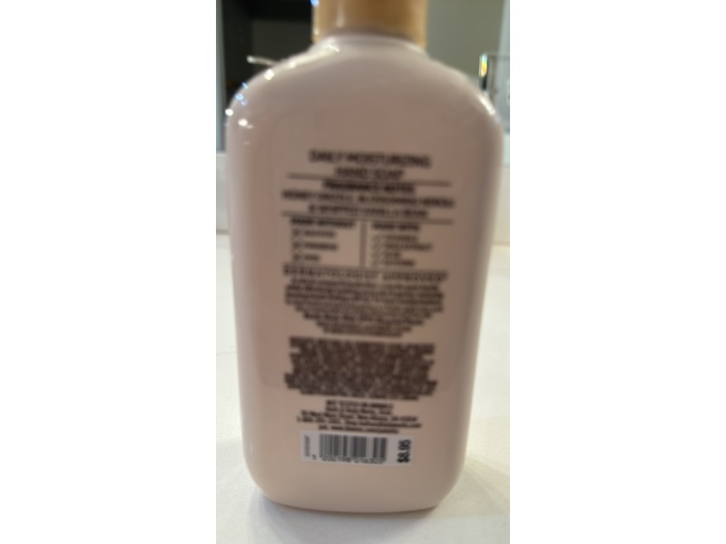 Bath & Body Works Daily Moisturizing Hand Soap, Whipped Honey & Vanilla, 9 fl oz/266 mL