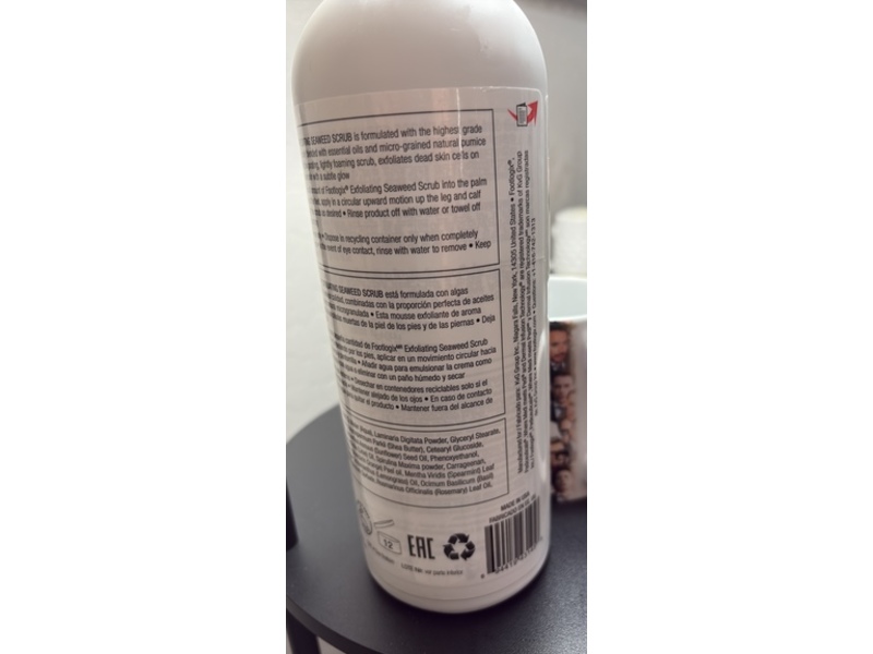 Footlogix Exfoliant Seaweed Scrub, 32 oz/907.2 g