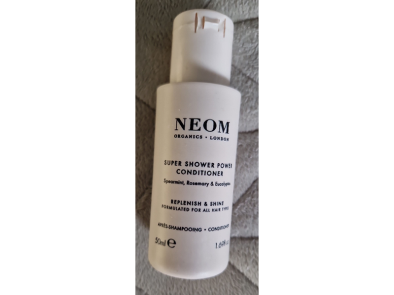 Neom Organics Super Shower Powder Conditioner, Spearmint, Rosemary & Eucalyptus, 1.69 fl oz/50 mL