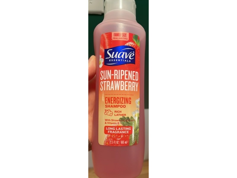 Suave Sun-Ripened Strawberry Energizing Shampoo, Strawberry Extract & Vitamin E, 22.5 fl oz/665 mL