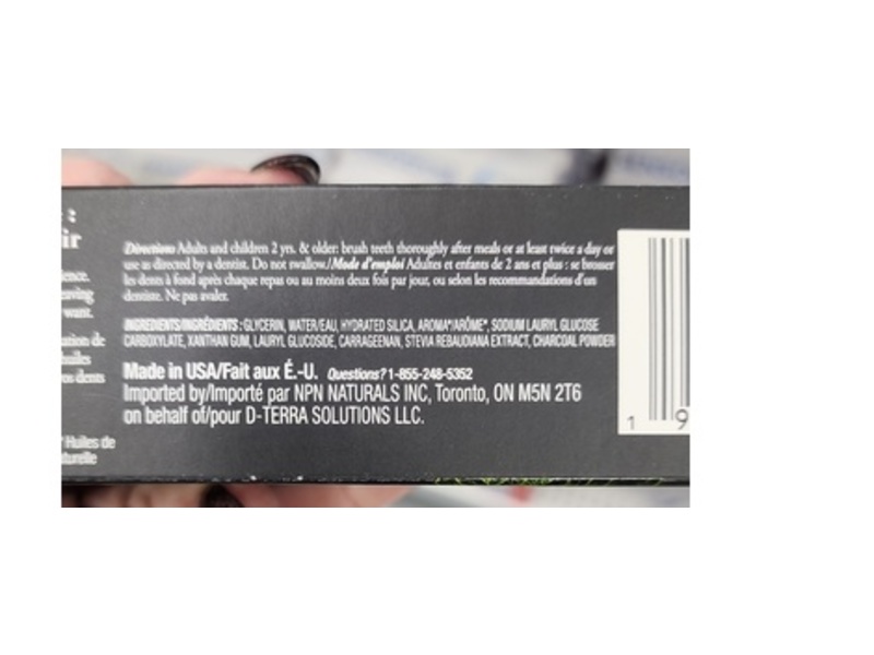 Burt's Bees Charcoal + Whitening Toothpaste, Zen Peppermint, 105 mL