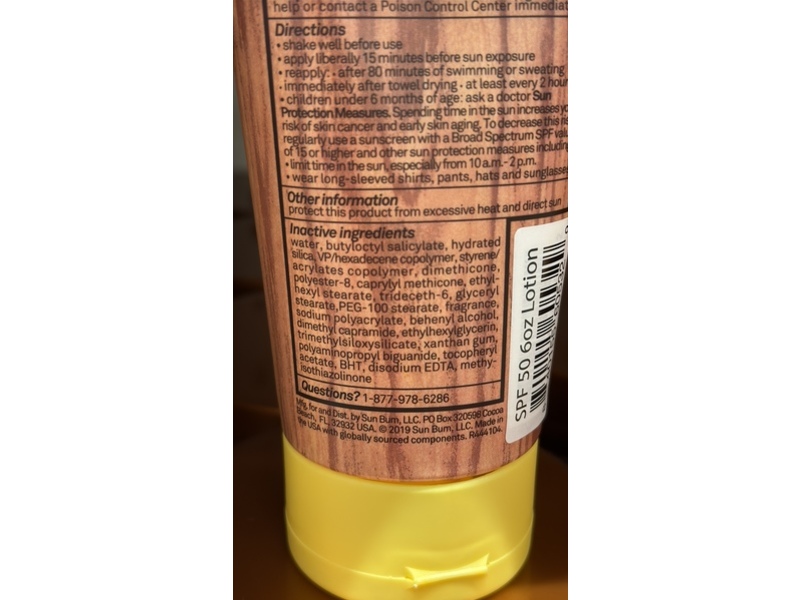 Sun Bum Premium Moisturizing Sunscreen Lotion, SPF 50, 6 fl oz/ 77 mL