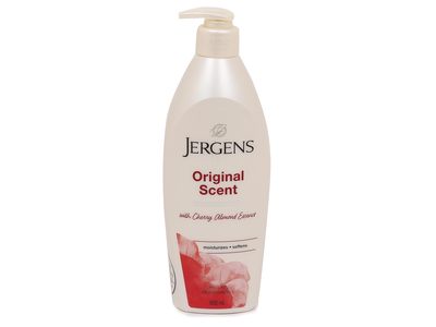 Jergens Cherry Almond Essence Moisturizer, Original Scent, 20.3 fl oz/600 mL